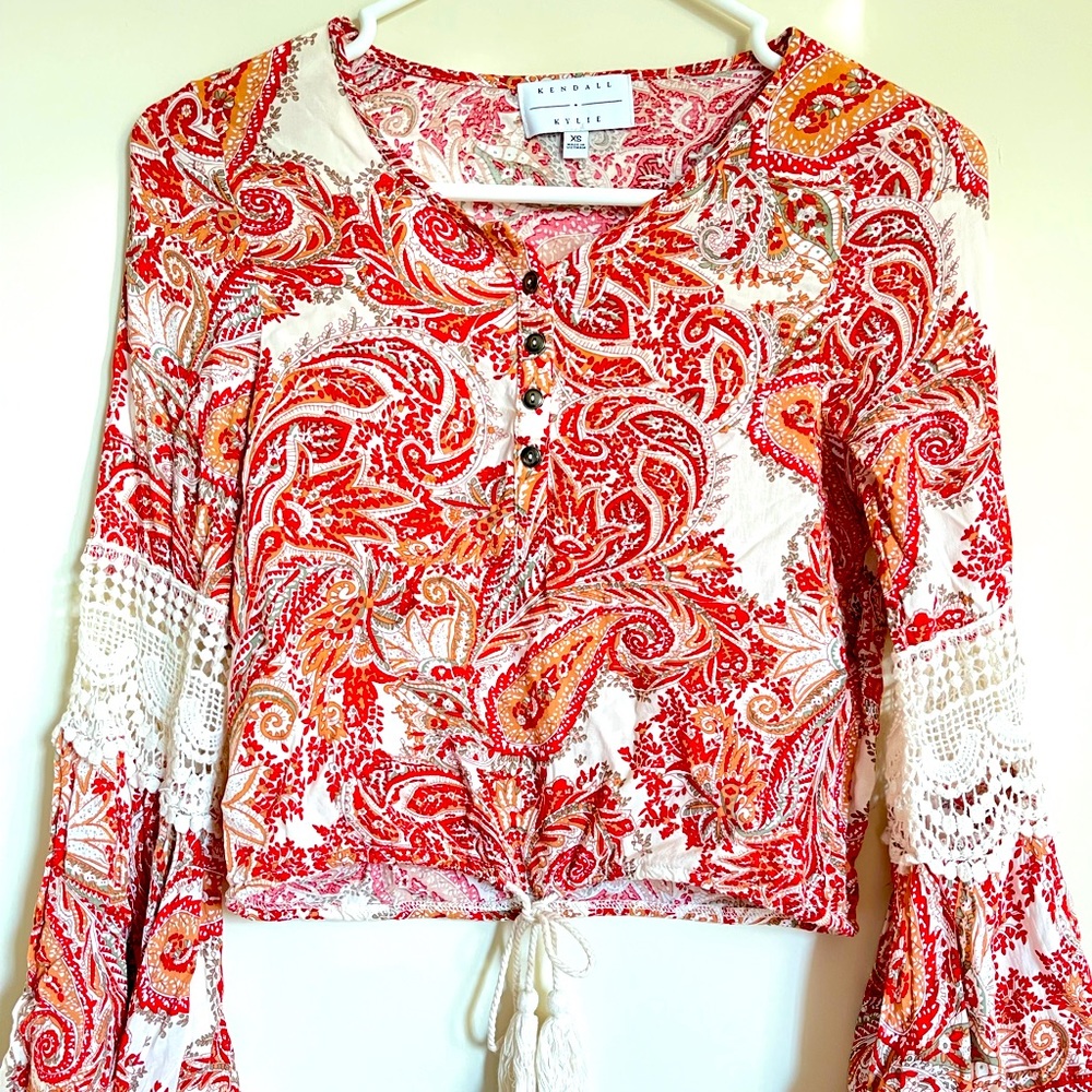 Cute long sleeve Top